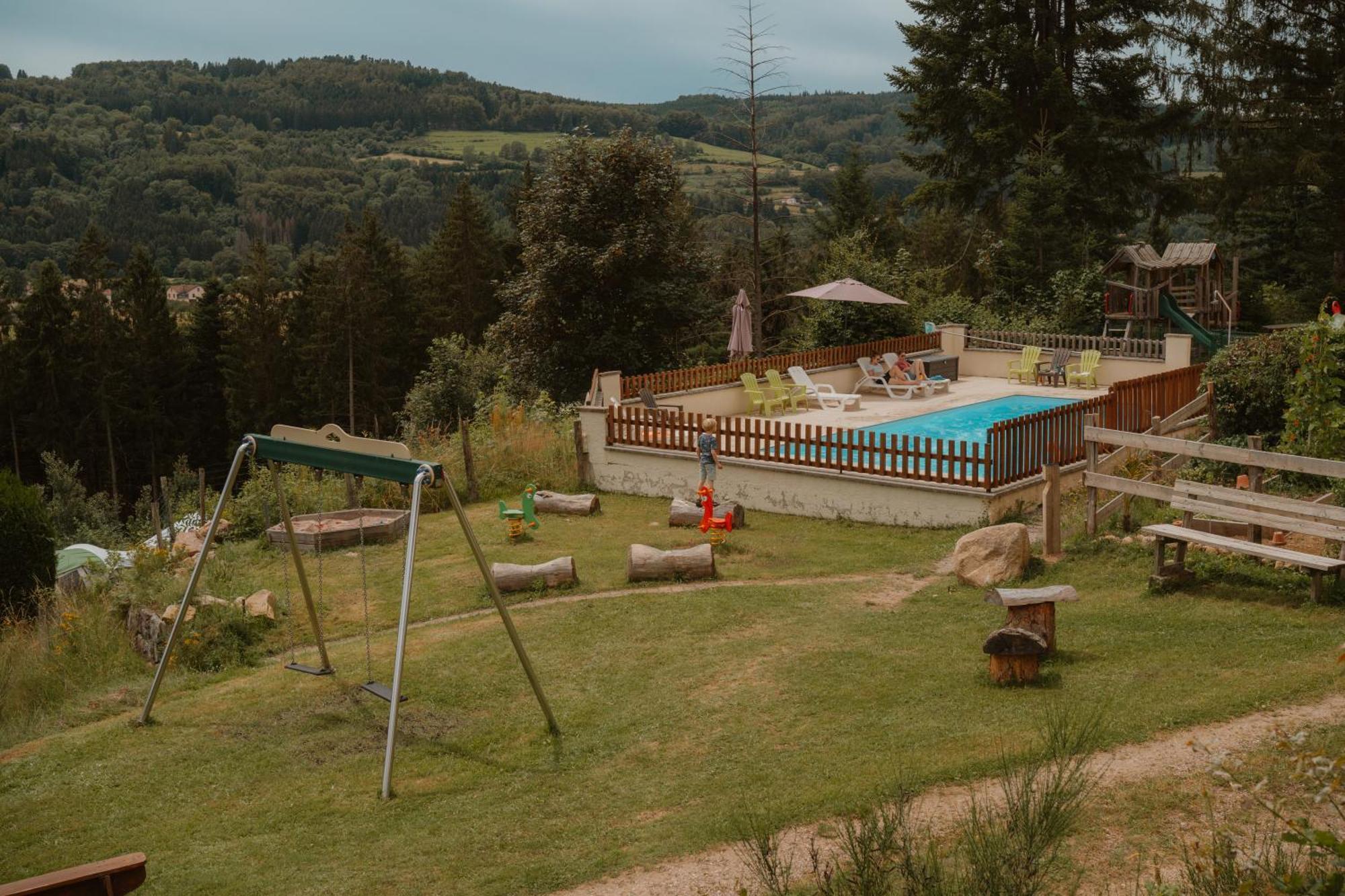 Camping Du Chateau Granges-sur-Vologne Экстерьер фото